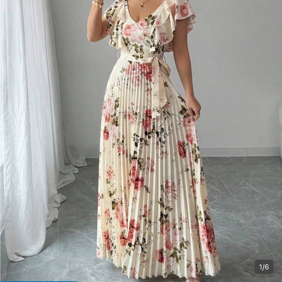 SHEIN Dresses & Skirts - SHEIN Cream Dress with Pink Floral Print